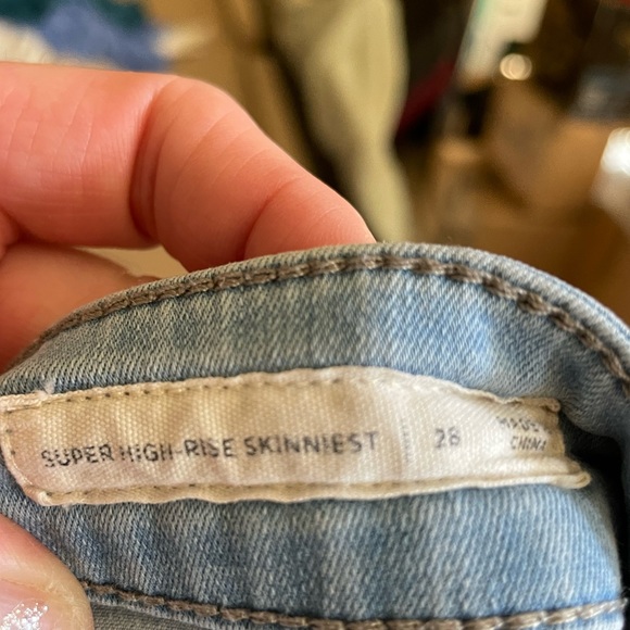 PacSun light blue Jean shorts with a pink Shein T-shirt bundle set - Picture 8 of 8